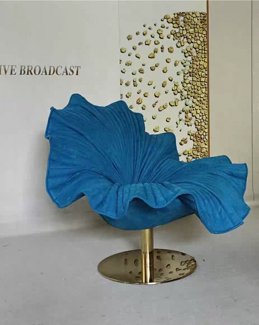 Sculptural Petal Chair — StudioVona Exclusive